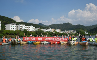 2004年成立深圳市英泰格電子科技有限公司，進(jìn)行市場(chǎng)的全力開拓，獲得了TE的代理授權(quán)；